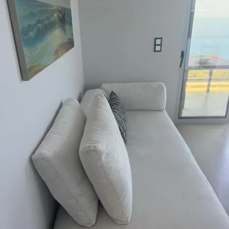Calma Lefkada *